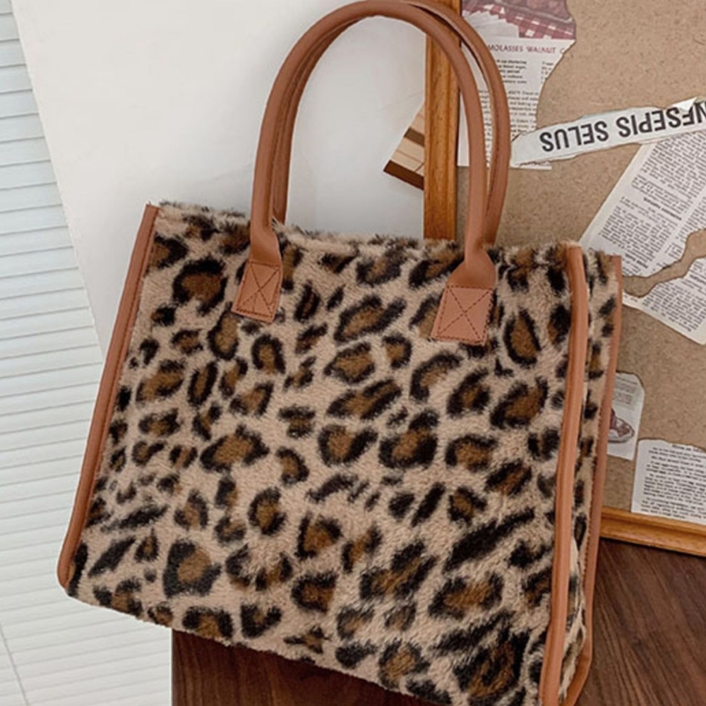 Leopard Print Tote Bag - Picture 2 of 8